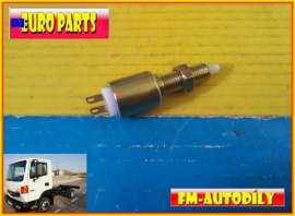 Brzdový spínač E138 EUROPARTS Nissan Atleon 1998 až 2012
